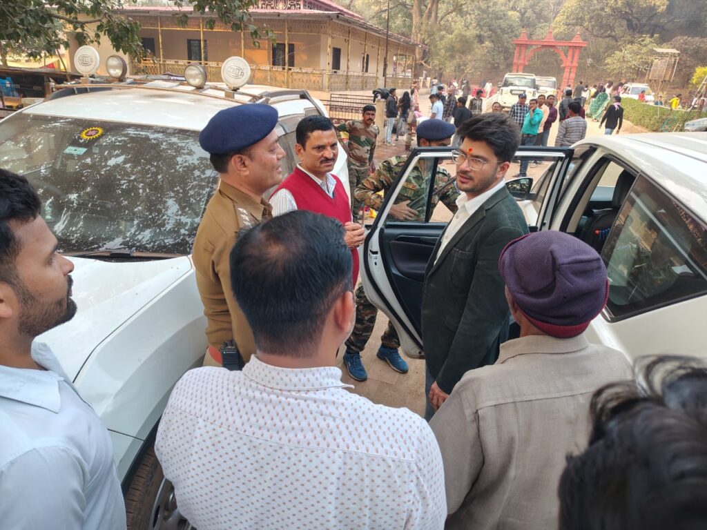 छत्तीसगढ़ : मेले क़ी तैयारी का जायजा लेने तुरतुरिया पहुंचे कलेक्टर…कंट्रोल रूम स्थापित करने व मोबाइल टॉवर को सक्रिय करने के निर्देश…