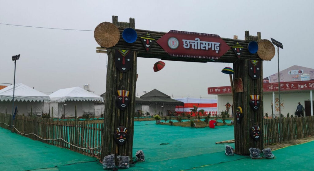 प्रयागराज महाकुंभ में छत्तीसगढ़ के लोगों के लिए ठहरने, भोजन की साय सरकार ने की निःशुल्क व्यवस्था…प्रयागराज महाकुंभ में मुख्यमंत्री विष्णु देव साय के छत्तीसगढ़ पवेलियन में है फ्री व्यवस्था…