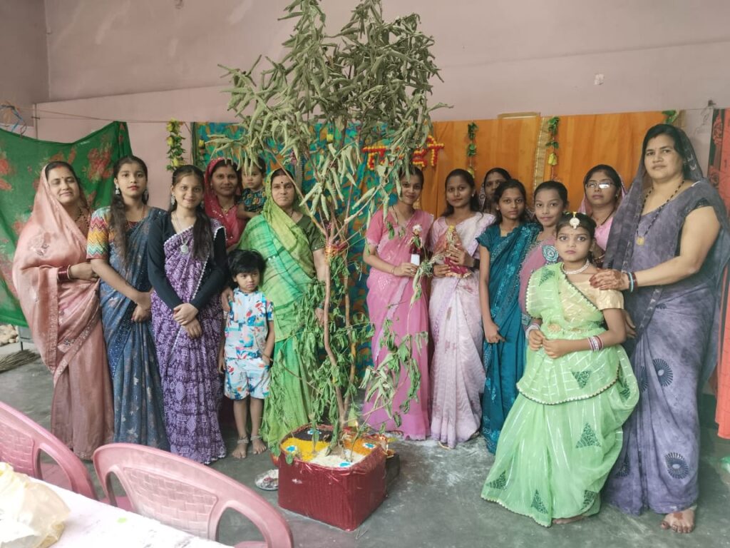 बिलाईगढ़ : बच्चों ने हर्षोल्लास से मनाया अक्ती पर्व…रचाया गुड्डा-गुड़िया का विवाह…