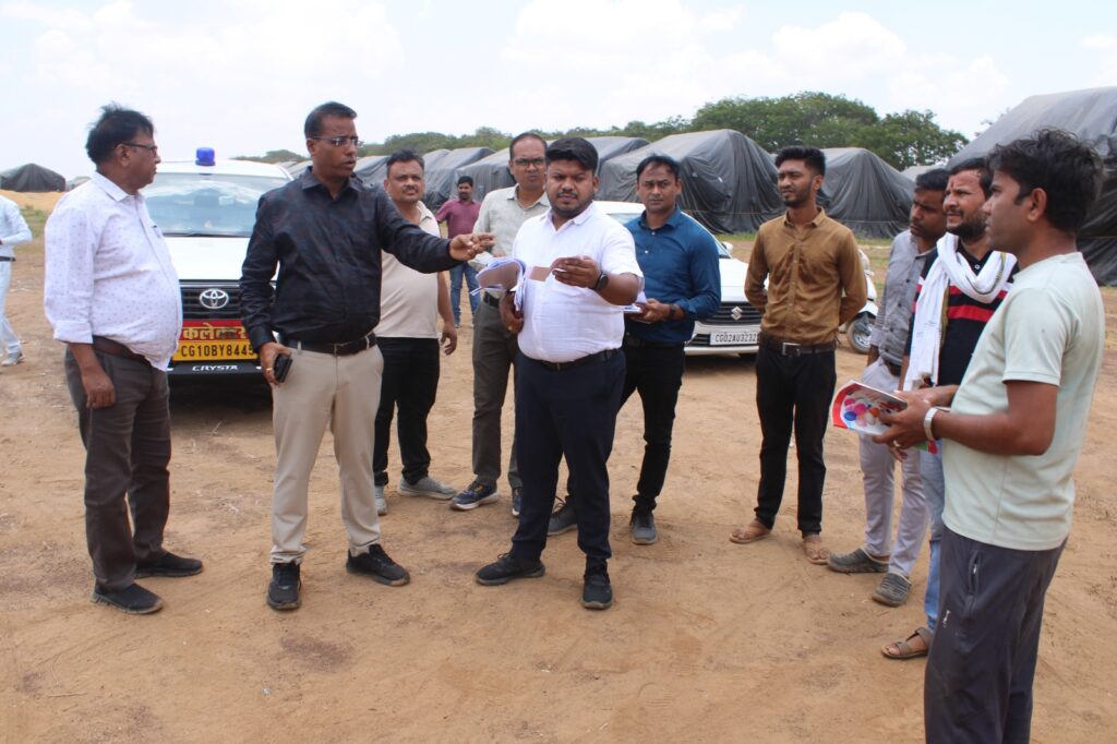 सारंगढ़ : धान संग्रहण केन्द्र का निरीक्षण कर कलेक्टर डॉ. कन्नौजे ने शीघ्र उठाव के निर्देश दिए…